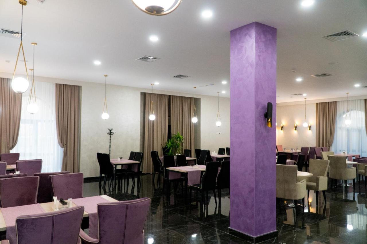 East Palace Hotel 阿拉木图 外观 照片