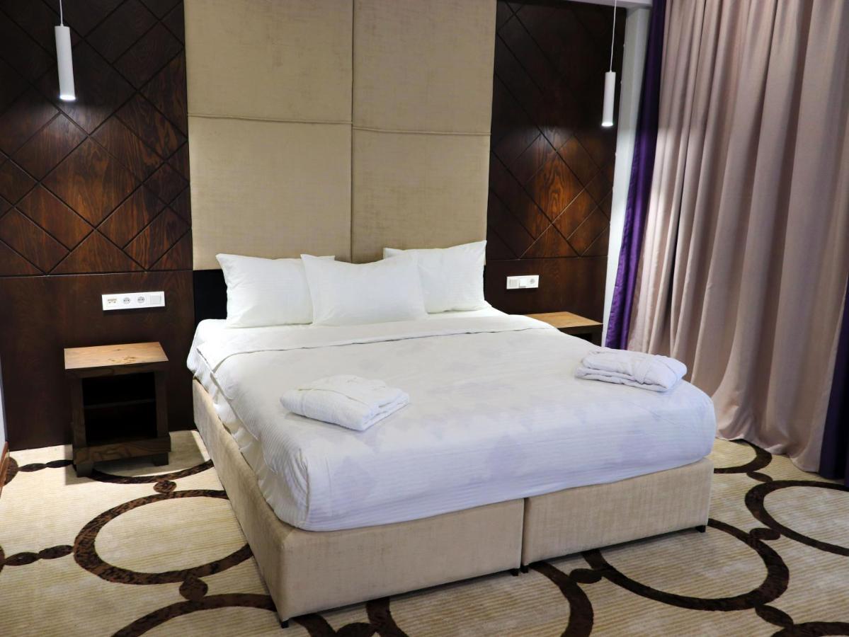 East Palace Hotel 阿拉木图 外观 照片