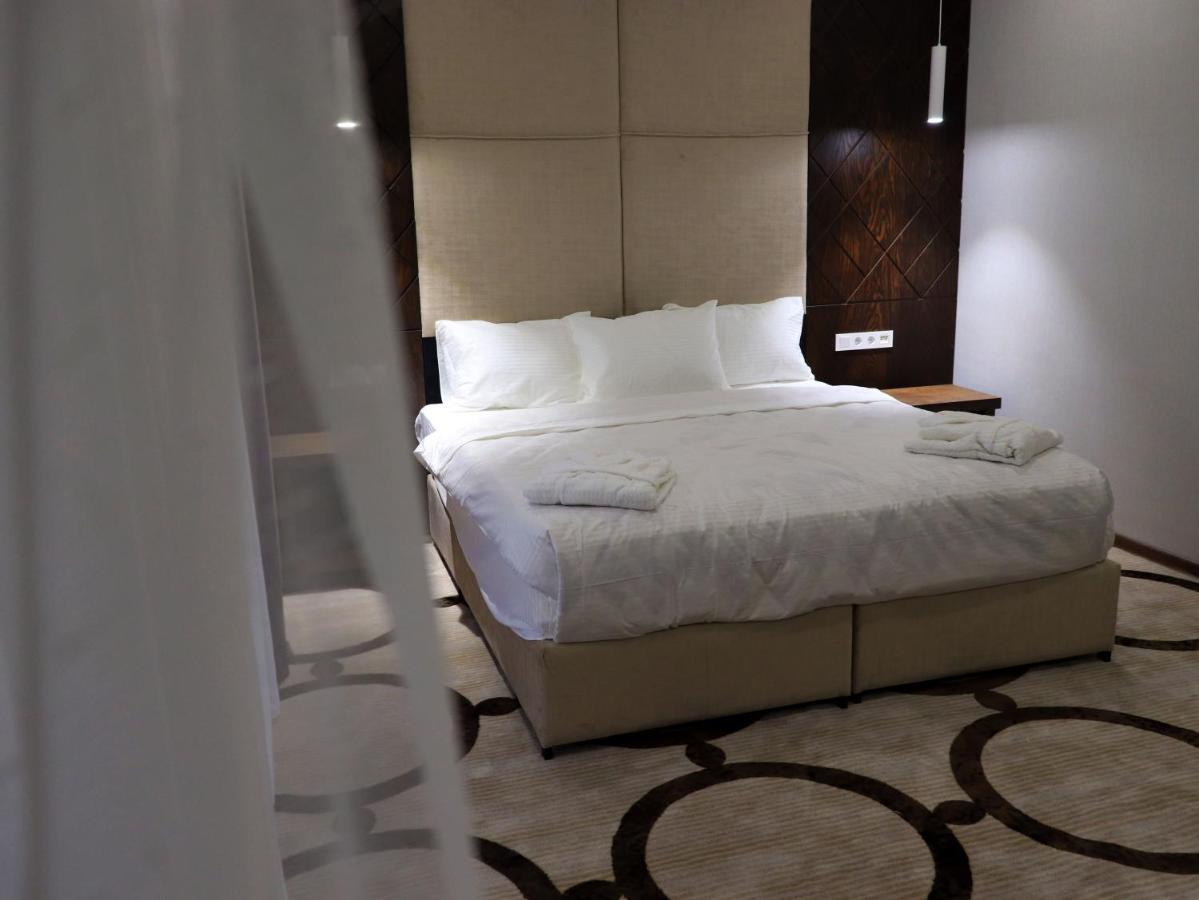 East Palace Hotel 阿拉木图 外观 照片