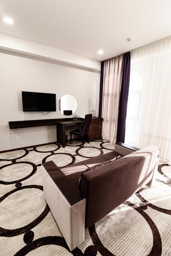 East Palace Hotel 阿拉木图 外观 照片