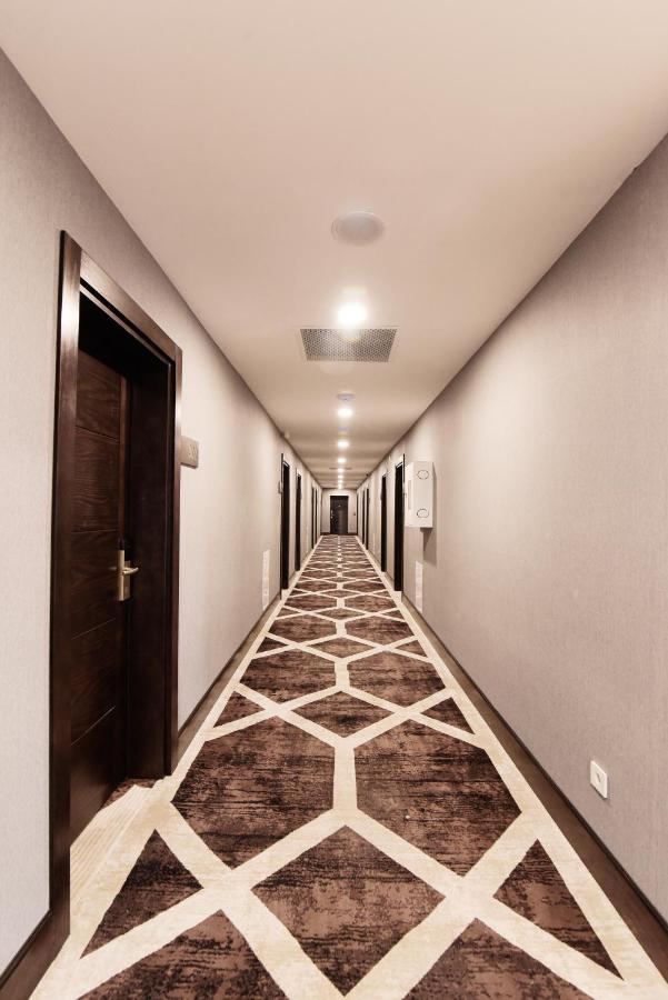 East Palace Hotel 阿拉木图 外观 照片