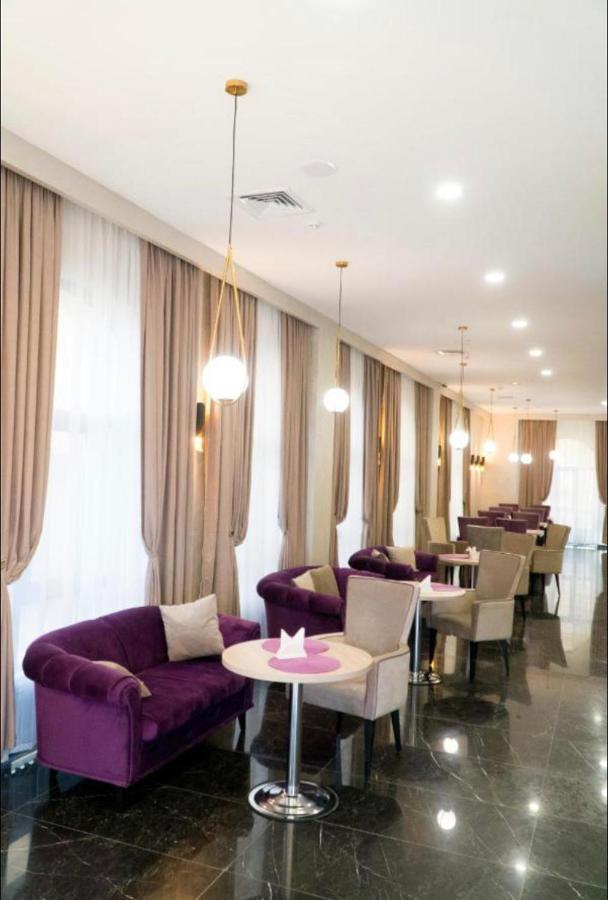 East Palace Hotel 阿拉木图 外观 照片